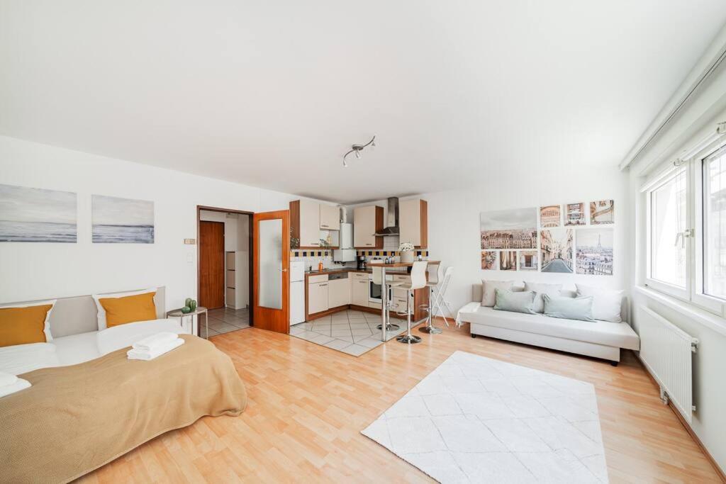 Apartment Helle - Free Parking Wien